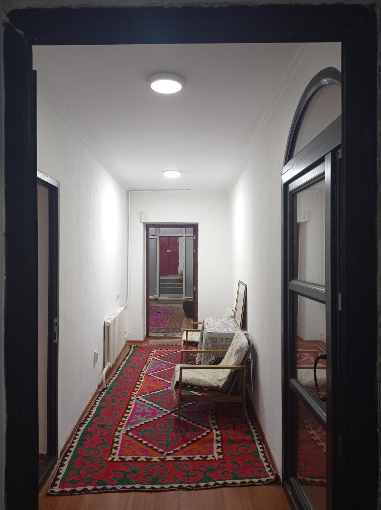 Kgb Home Hostel 比什凯克 外观 照片