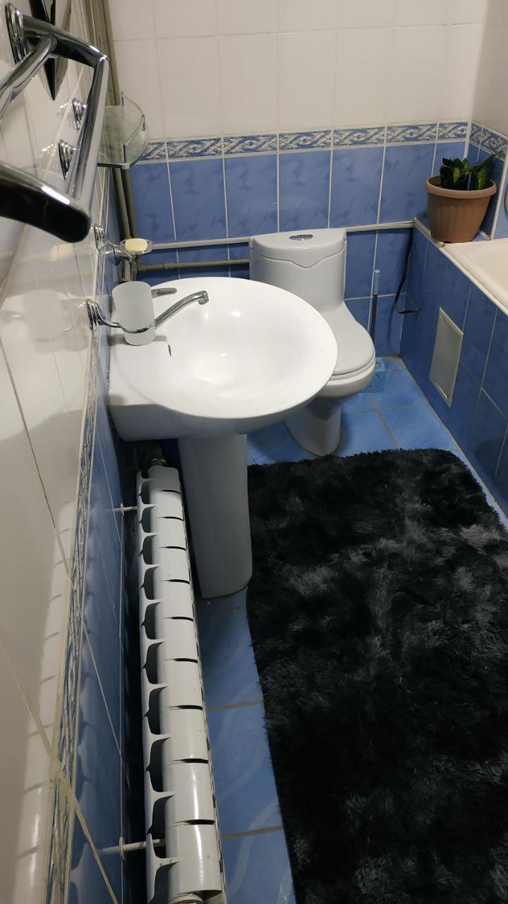 Kgb Home Hostel 比什凯克 外观 照片